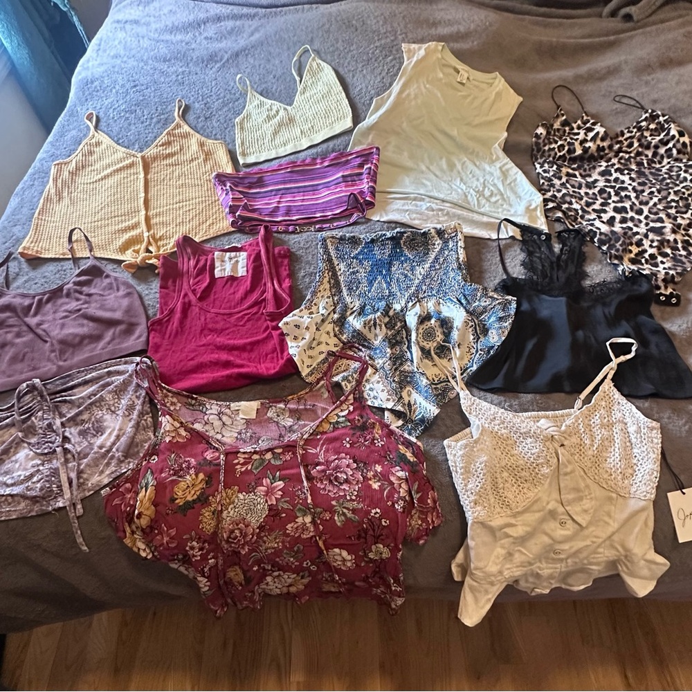 Women’s 12 piece summer tank top bundle